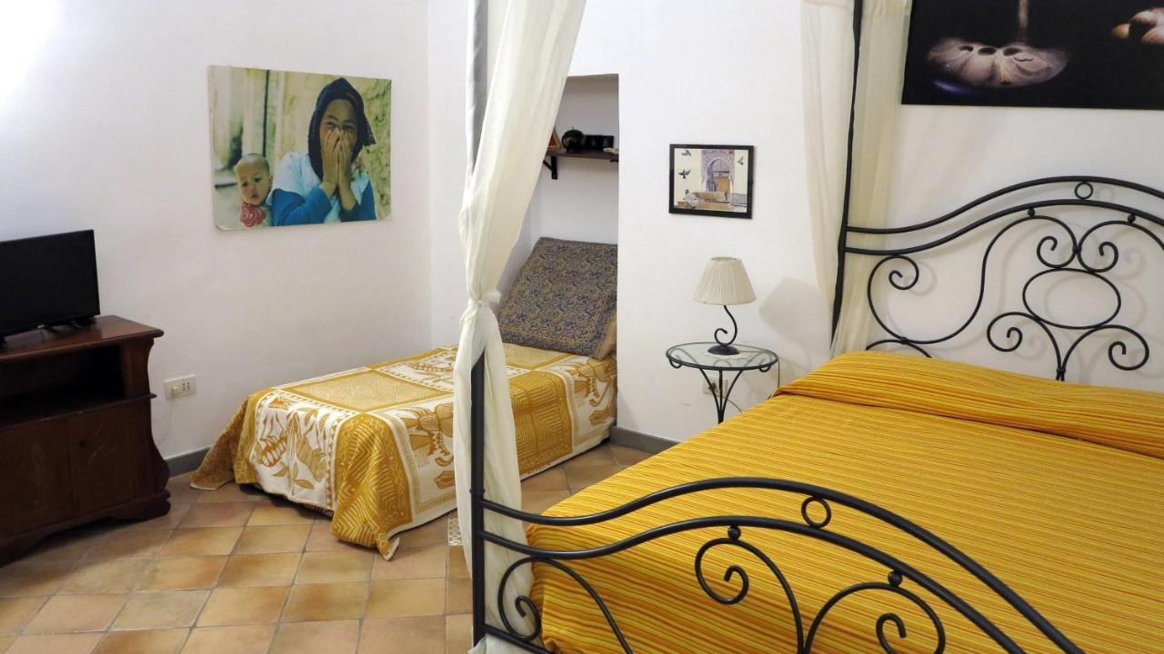 - B&B "Centro Antico" - Napoli Eksteriør billede
